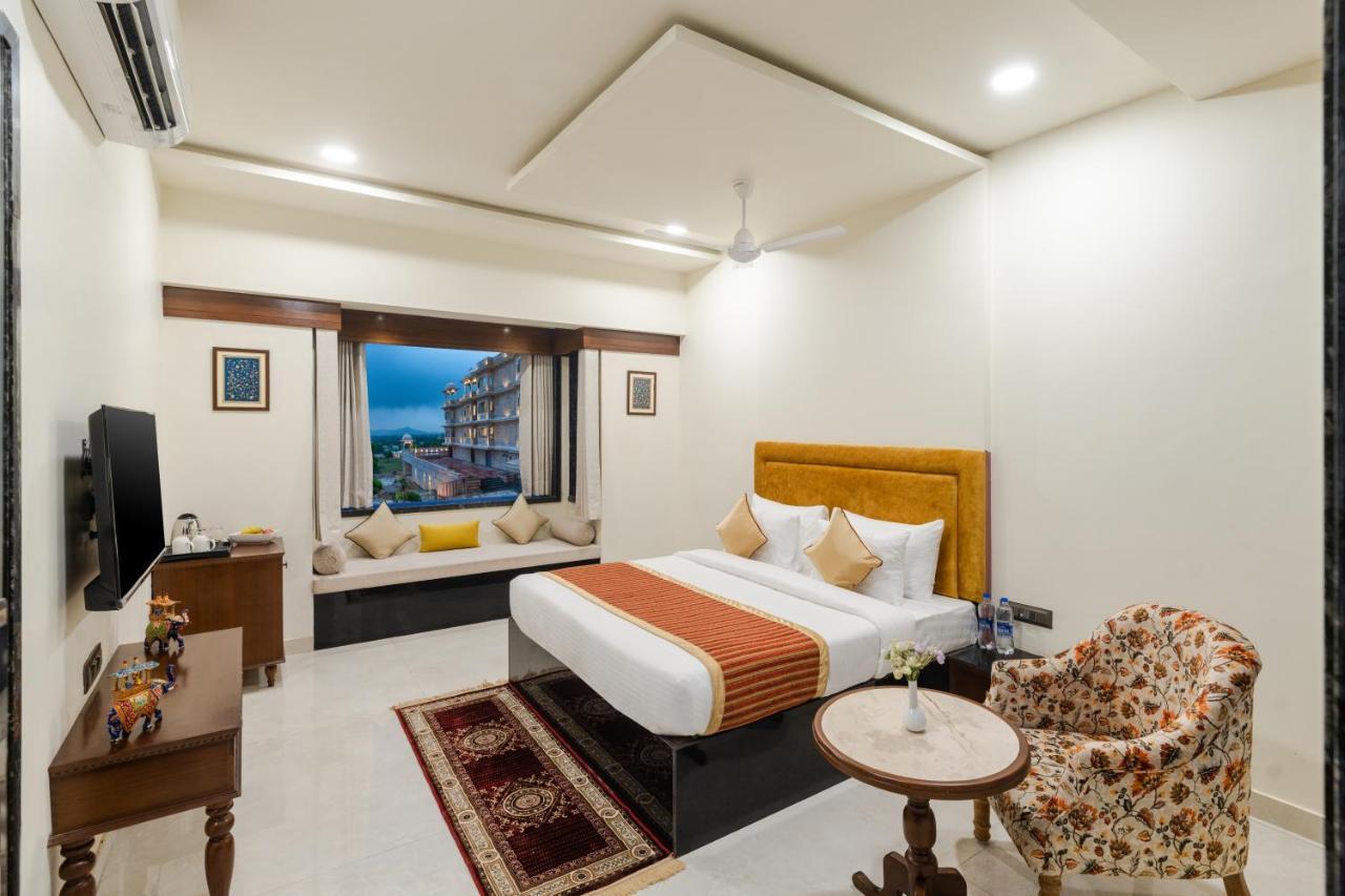 Hotel Traavista Aravali Mahal Udajpur Zewnętrze zdjęcie