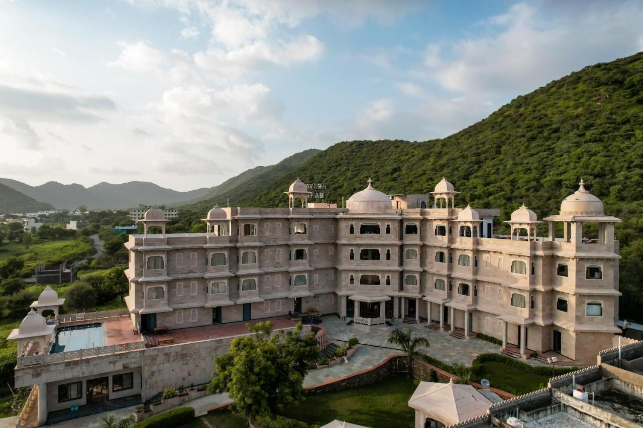 Hotel Traavista Aravali Mahal Udajpur Zewnętrze zdjęcie
