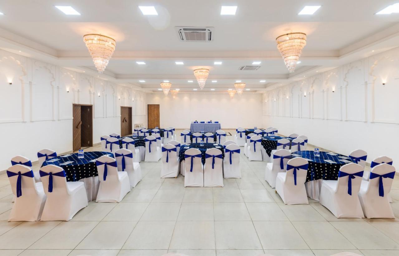 Hotel Traavista Aravali Mahal Udajpur Zewnętrze zdjęcie