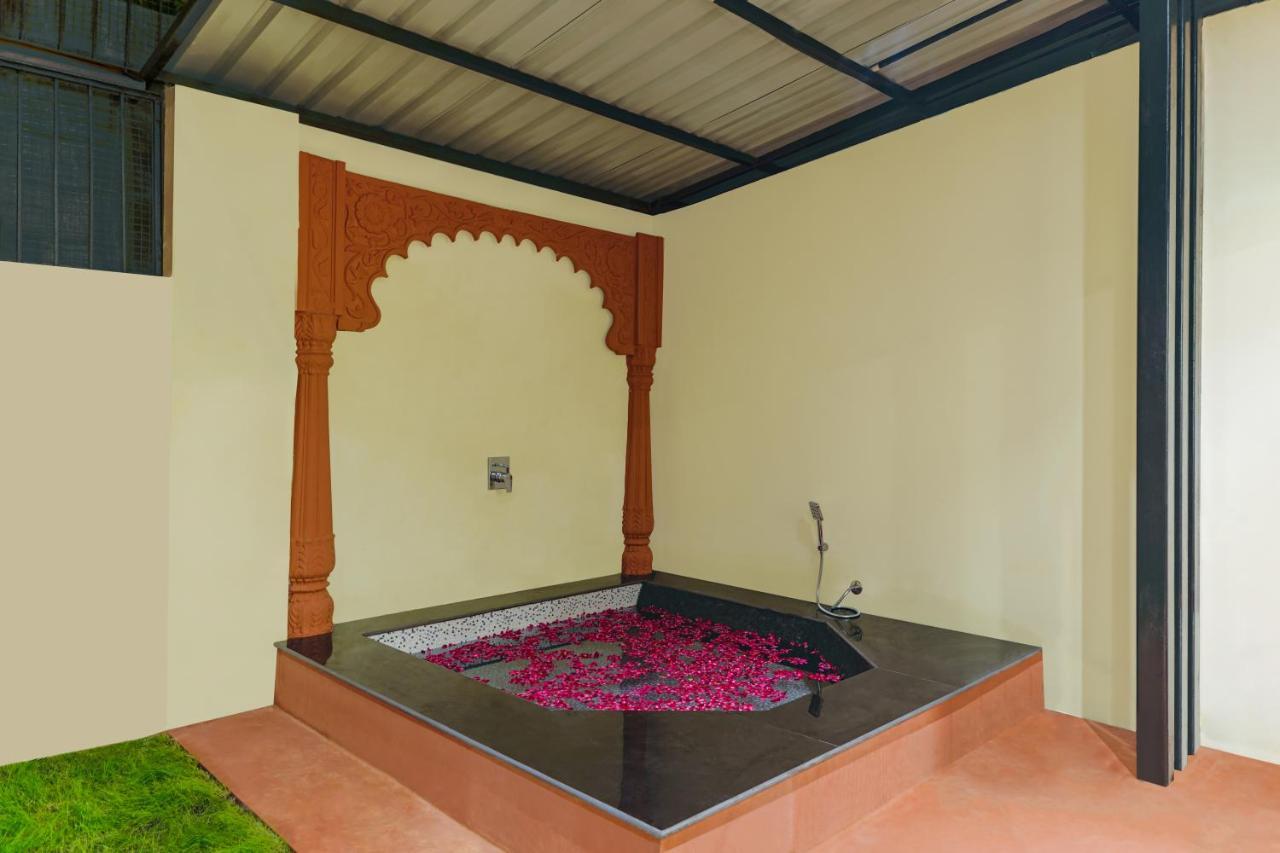 Hotel Traavista Aravali Mahal Udajpur Zewnętrze zdjęcie